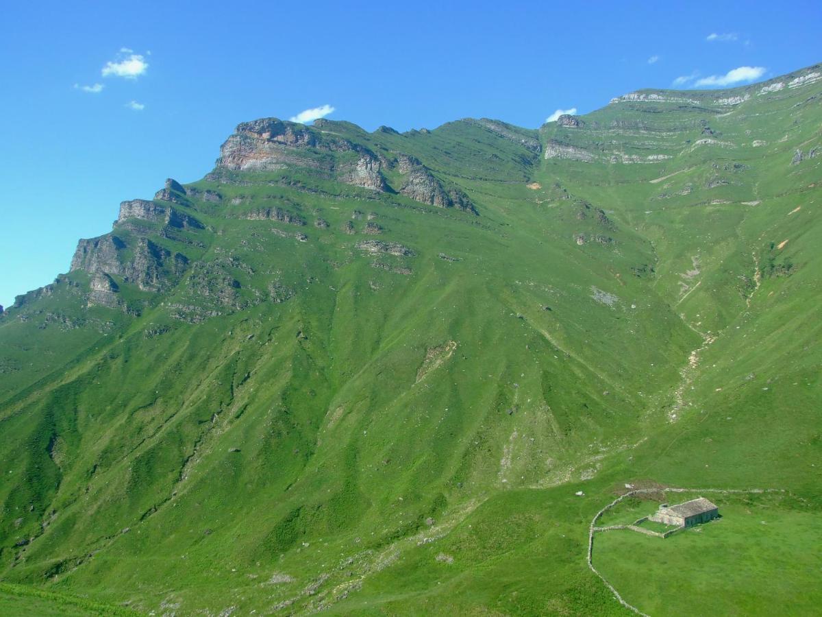 Las Hayucas San Roque de Ríomiera Dış mekan fotoğraf